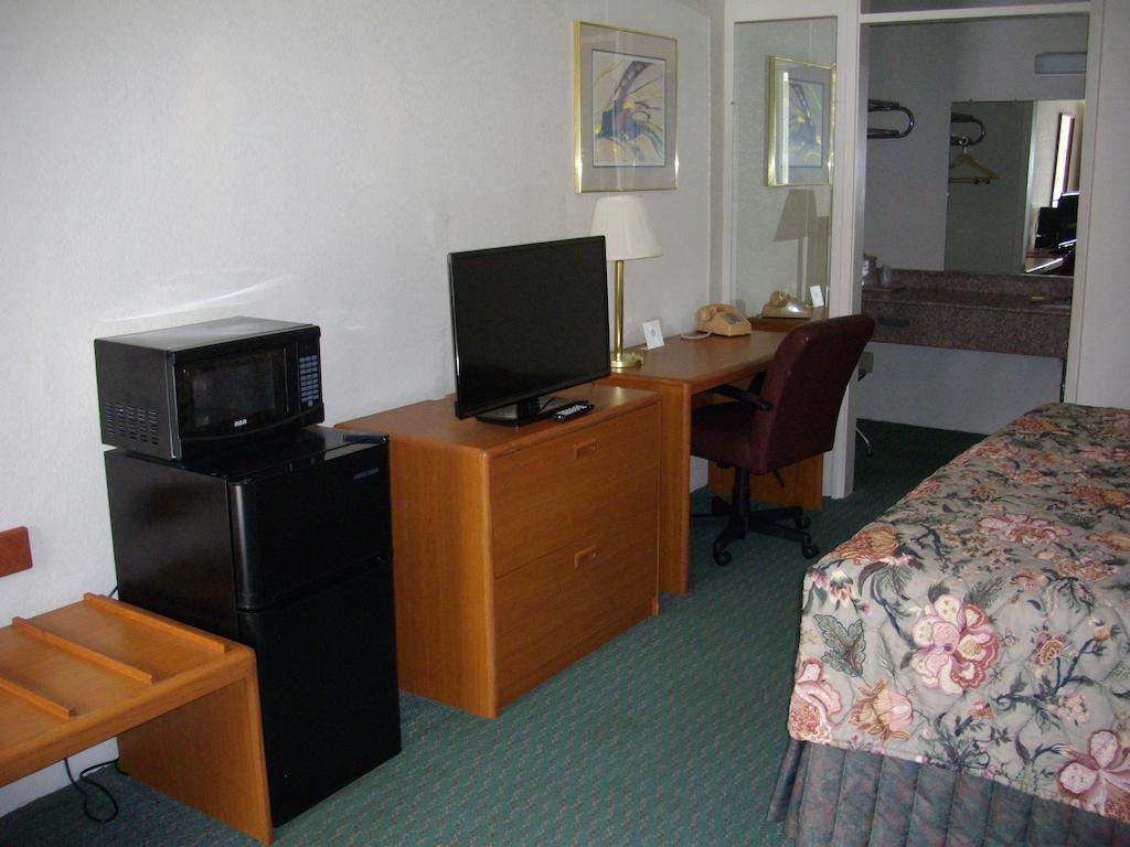 Macomb Inn חדר תמונה