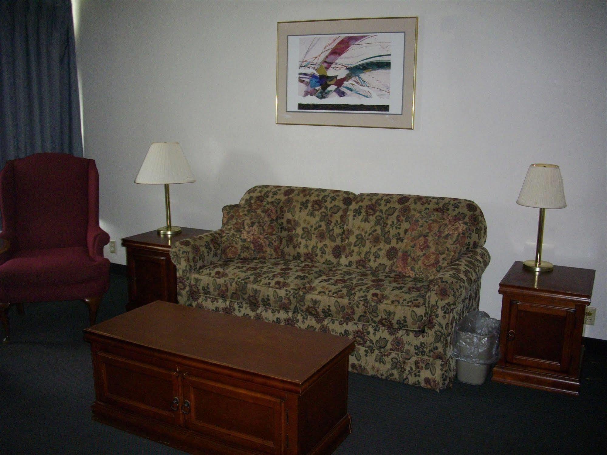 Macomb Inn מראה חיצוני תמונה